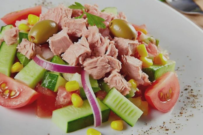 Ton Balıklı Salata Tarifi Ton Balıklı Salata Tarifi